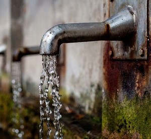 acqua-bere-lacqua-del-rubinetto